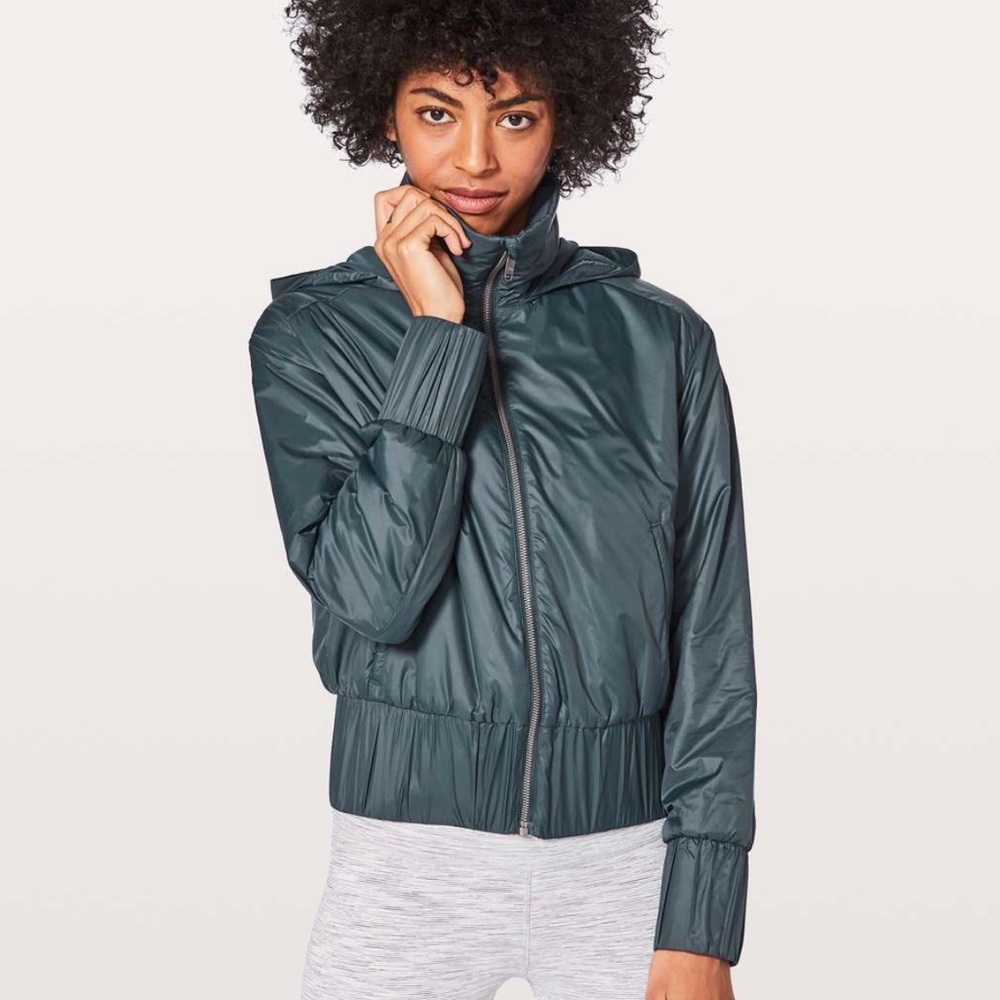 Lululemon Gather & Go Jacket
Size 10
Excellent Used Condition